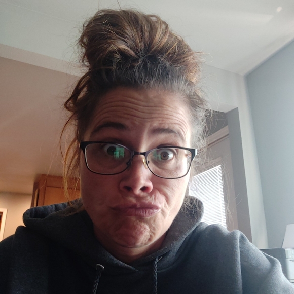 Meet your Posher, Jessica - Picture 2 of 11